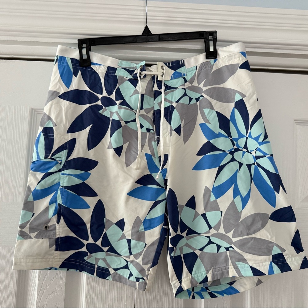 BOSS ORANGE White Swim Shorts with Blue Floral Print